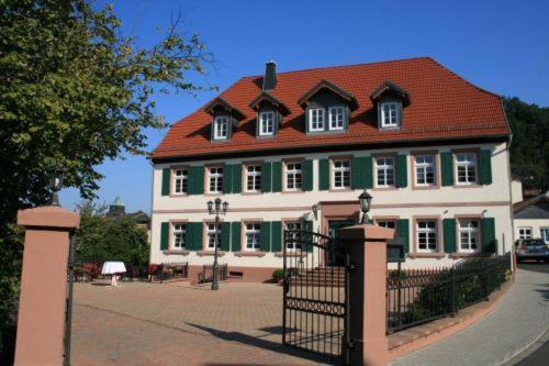 Hotel Restaurant Ölmühle Landstuhl Exterior foto